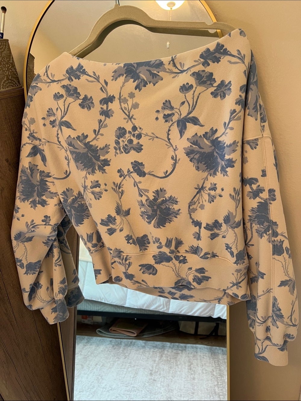 Abercrombie & Fitch Floral Off-Shoulder Blue & Cream Women's Sweatshirt